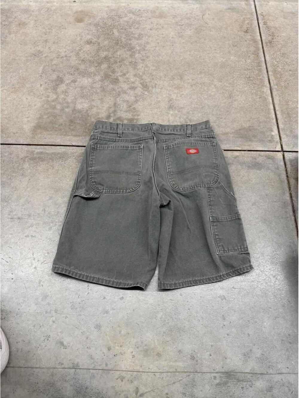vintage dickies olive green relaxed baggy fit cargo shorts size 34